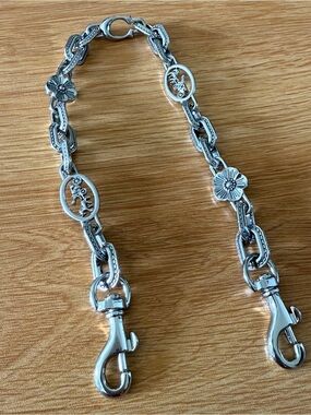 New without tag Horse And Carriage bag Chain Strap bag charm